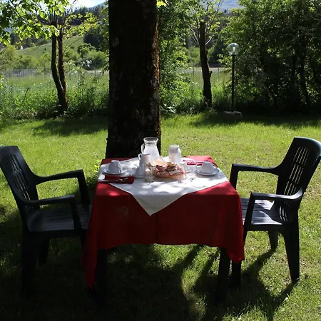 Rifugio Del Pettirosso Maison d'hôtes *