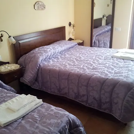 Gasthuis Rifugio Del Pettirosso Pescasseroli