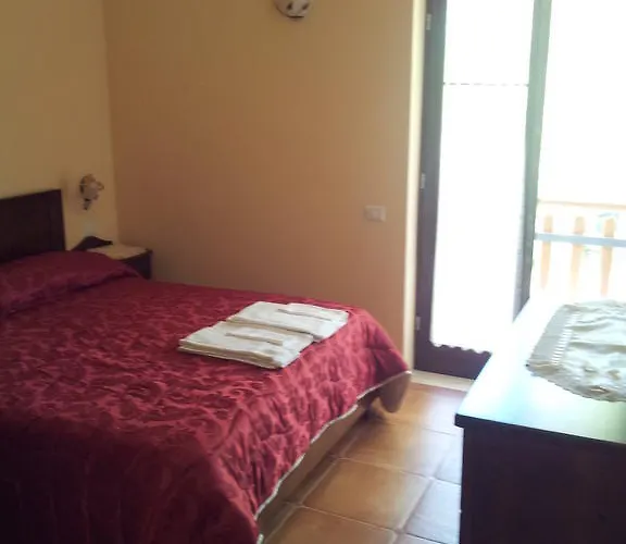 Rifugio Del Pettirosso Пескассероли