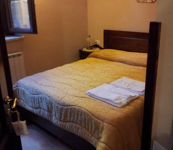 Rifugio Del Pettirosso Пескассероли